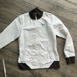 Under armor jacket size medium white gray trim, zip up polyester